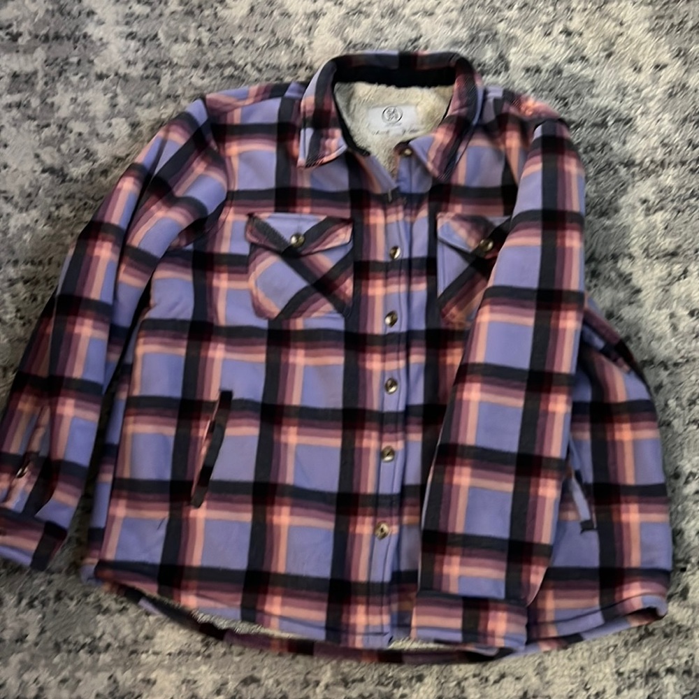 Warm plaid shacket lined